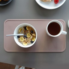 에이드엘 브런치 실리콘 테이블매트, 브릭레드, 385 x 198 x 2mm, 1개 주방용품/주방잡화 반품 최저가 7,520원