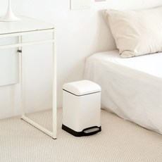 하우스레시피 밀리 무소음 페달 정사각 휴지통 6L, 화이트 생활용품/수납/정리 반품 최저가 11,140원