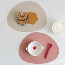 에이드엘 페블 가죽 테이블매트 2p, 핑크 + 베이지, 342 × 265 × 1.8 mm, 1세트 주방용품/주방잡화 반품 최저가 8,710원