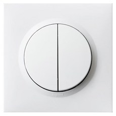 르그랑 두씨 사각 Simple 2구 1로 3로 겸용 화이트 스위치, 1개 생활용품/생활전기용품 반품 최저가 17,130원