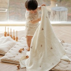 바미블랑 유아용 올시즌 듀얼 100수 순면 듀라론 냉감 낮잠패드 + 사계절 아티스트멍 3중 블랭킷 세트, 버블티(낮잠패드), 화이트(블랭킷) 홈인테리어/FW 침구샵 반품 최저가 120,870원