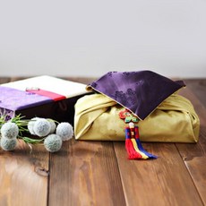 팔복상회 골드양면보자기 현금 예단 세트 신랑 봉채 4색함 + 예단보 분홍색, 혼합색상, 1세트 문구/오피스/카드/엽서/봉투 반품 최저가 8,510원