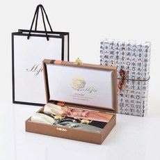 현진 백수백복 골드티타늄 B스타일 수저세트, 랜덤 발송, 티타늄수저 2벌 + 받침 2p + 비단주머니 2p + 케이스, 1세트 주방용품/수저/커트러리 반품 최저가 50,020원