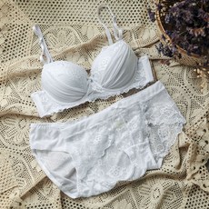글램공감 아라 와이어 브라 + 레이스팬티 + 망사팬티 세트 패션의류/잡화/속옷/잠옷 반품 최저가 9,040원