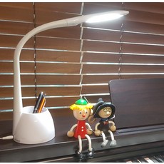 란스코어 LED 데스크 스탠드 YS-L9002, 화이트 가전디지털/생활가전 반품 최저가 28,500원