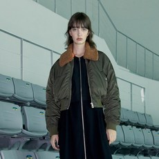 쥬시쥬디 여성용 J퍼카라 탈착항공 다운점퍼 JXDJ720E 패션의류/잡화/여성패션 반품 최저가 70,260원