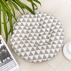 데이소이 고양이 푹신한 사계절 반려동물 쿠션, 02 회색 삼각형, 1개 반려동물용품/고양이 용품 반품 최저가 7,520원