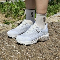 네파 등산화 여성 남성 경량 트레킹화 발편한 워킹화 쿠셔닝 좋은 당일치기 등산화 추천 패션의류/잡화/여성패션 반품 최저가 69,000원